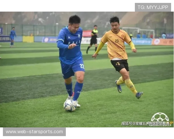 中国足球比赛心理战术中的应对策略与案例，足球心理训练